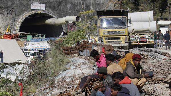 Efforts to rescue workers from collapsed tunnel in India to resume